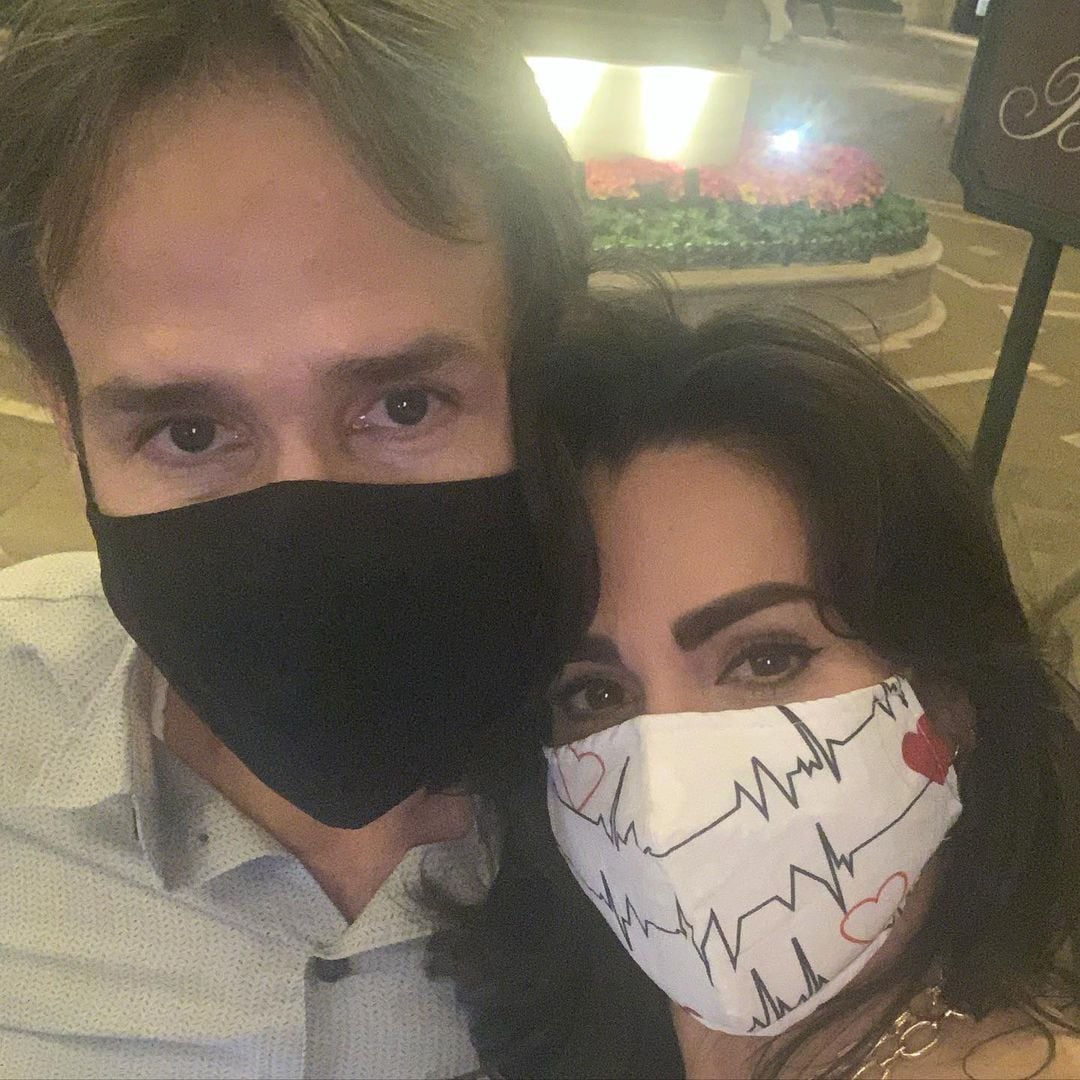 Bernardo Martínez y Luz Elena González