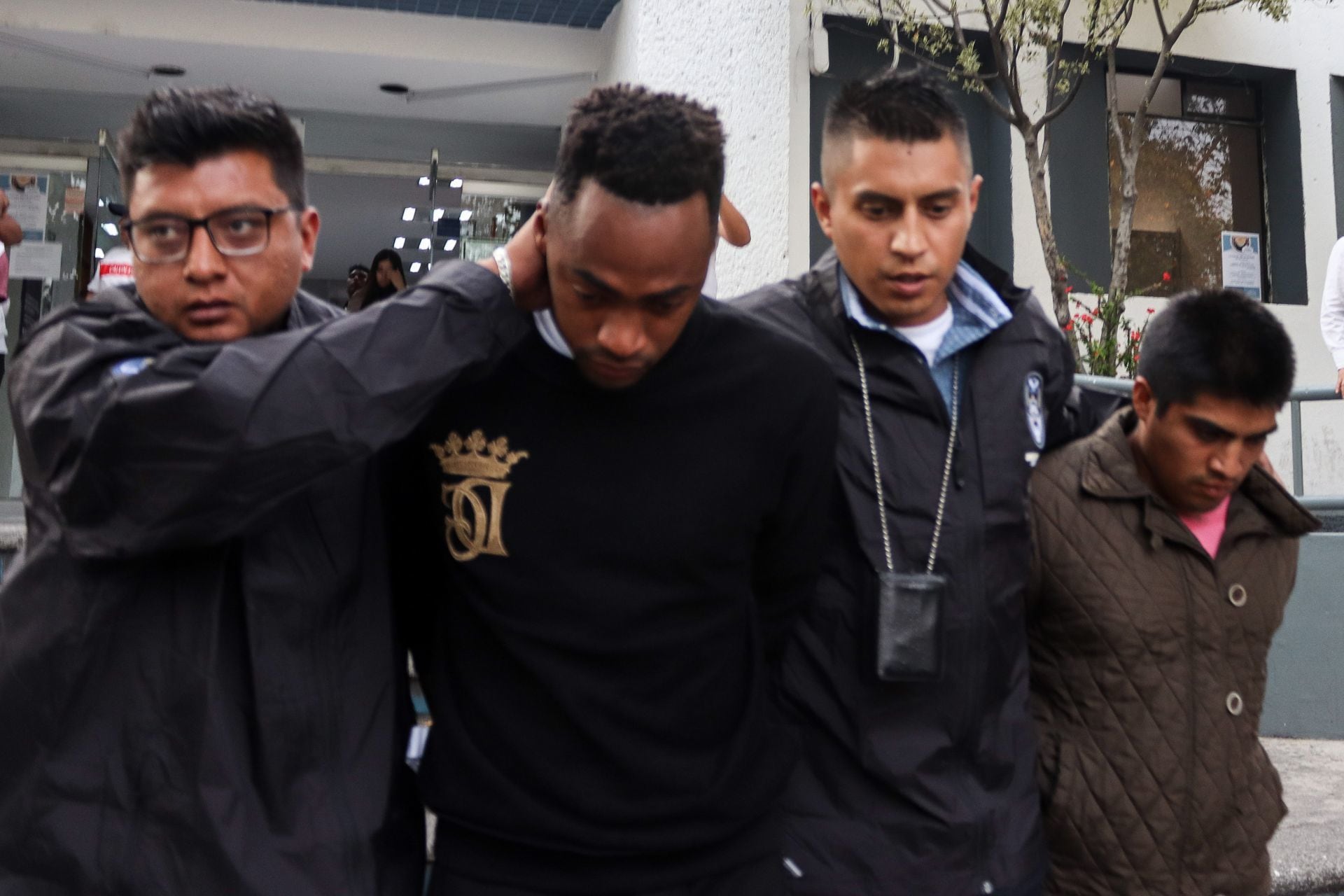 Renato Ibarra ingresa a reclusorio por haber golpeado a Lucely Chalá