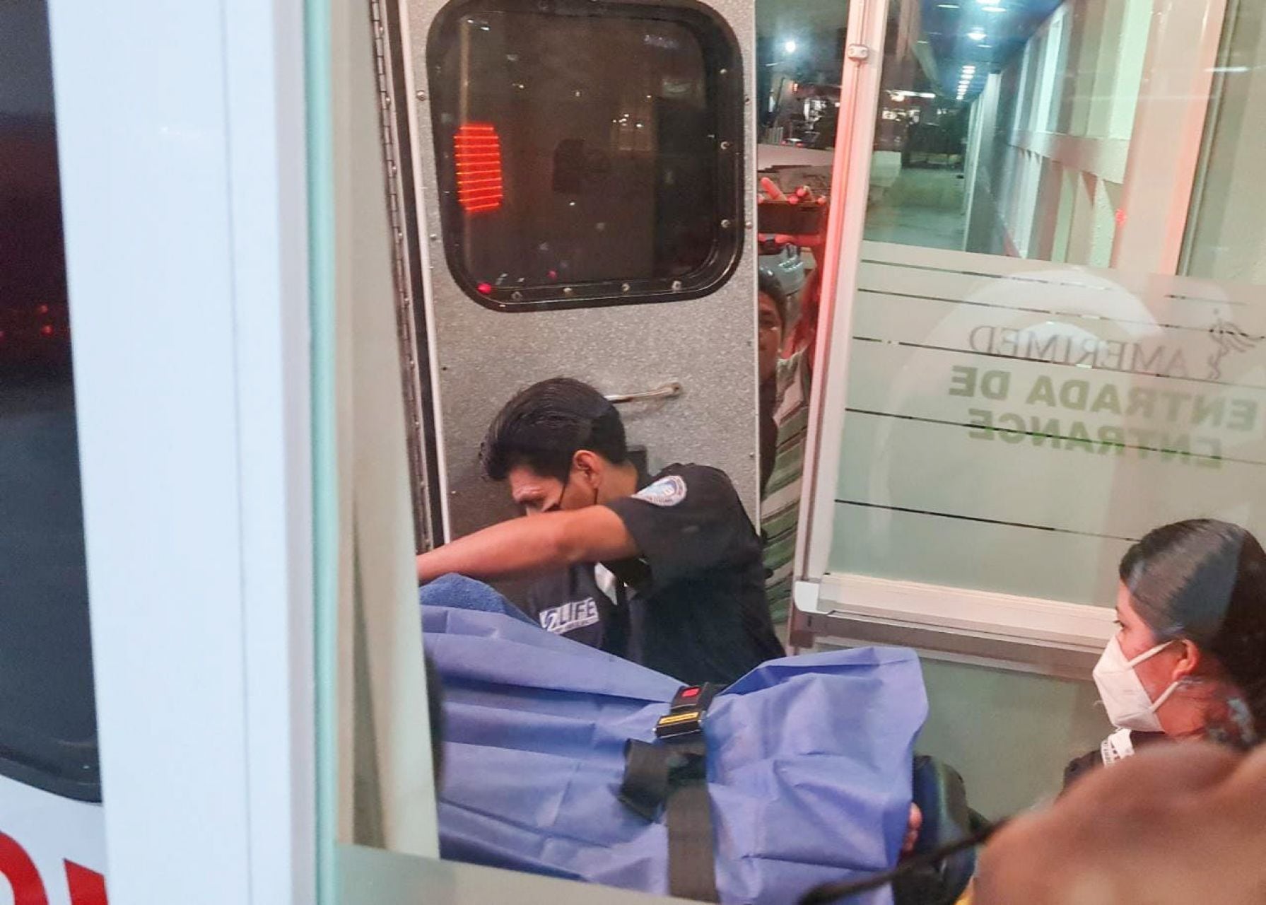 Cocodrilo ataca a turista en Cancún