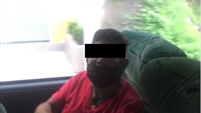 Hombre es acusado de masturbarse