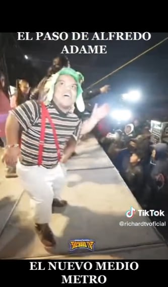 Medio Metro haciendo el paso de Alfredo Adame