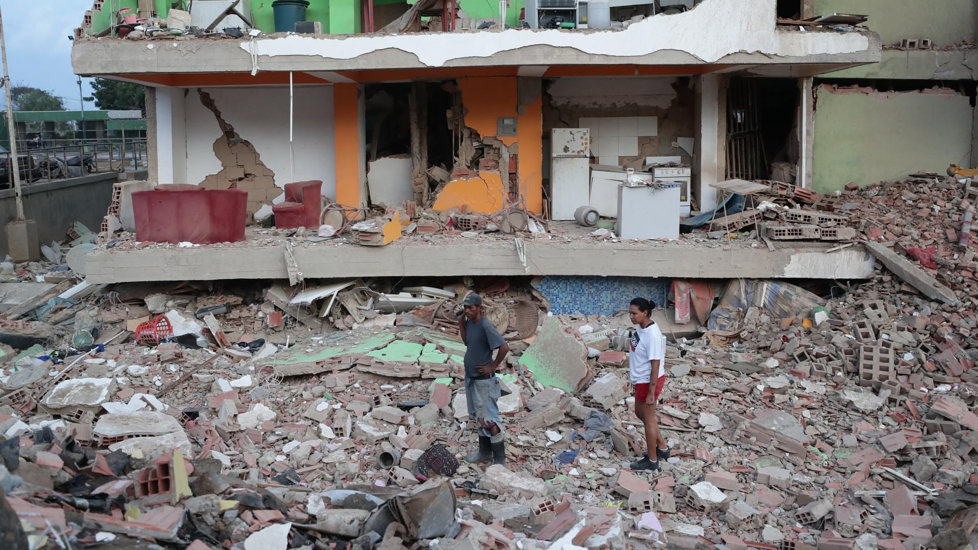 Suman 589 muertos y 2 mil 980 heridos tras los dos terremotos que sacudieron Venezuela