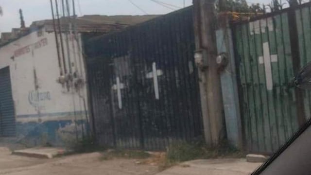 Pintan cruces blancas con cal en casas de Yautepec, Morelos para protegerse de un nahual