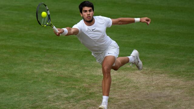 Carlos Alcaraz vence Djokovic en Wimbledon