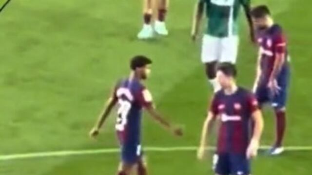 El gesto de Robert Lewandowski con Lamine Yamal que generó críticas en las últimas horas.