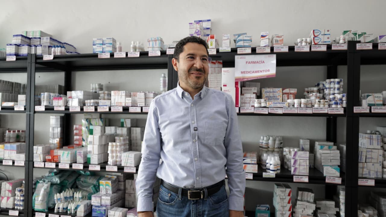 Martí Batres supervisa clínicas del ISSSTE en Hidalgo y reporta 100% de abasto de medicamentos