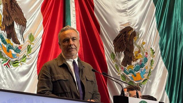 Alfonso Ramírez Cuéllar propuso la creación de una comisión especializada en la FGR para combatir delitos fiscales.