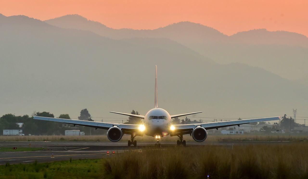Avión
