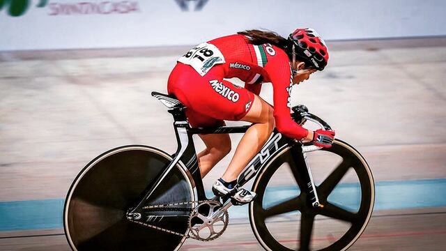 Sofía Arreola en competencia.