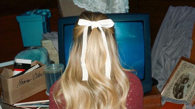 Sabrina Carpenter al estilo coquette de TikTok