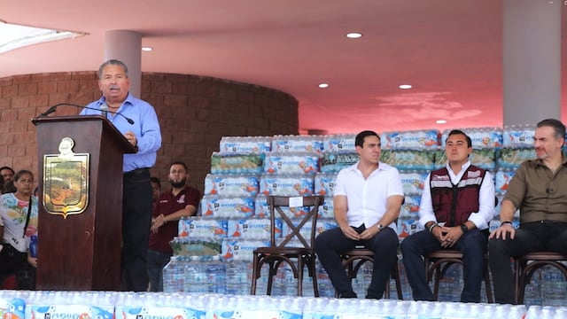 Escobedo apoya con agua potable a García ante la crisis hídrica que afecta a familias del municipio.
