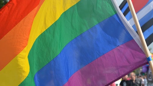 Sobreviviente de masacre en Pulse promueve terapias para curar la homosexualidad