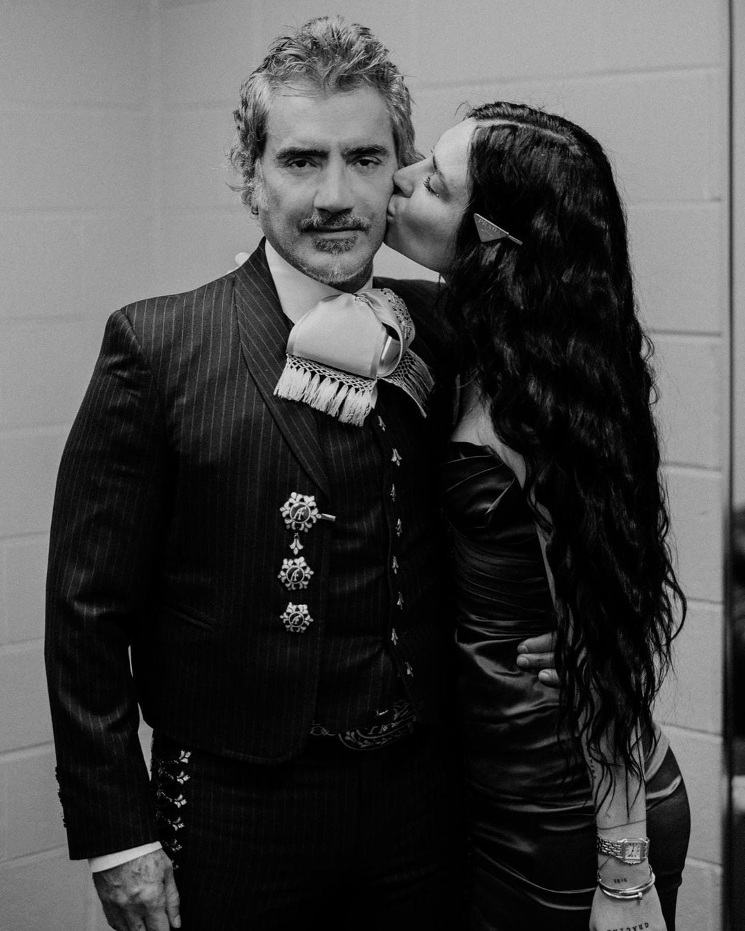 Alejandro Fernández y Karla Laveaga.