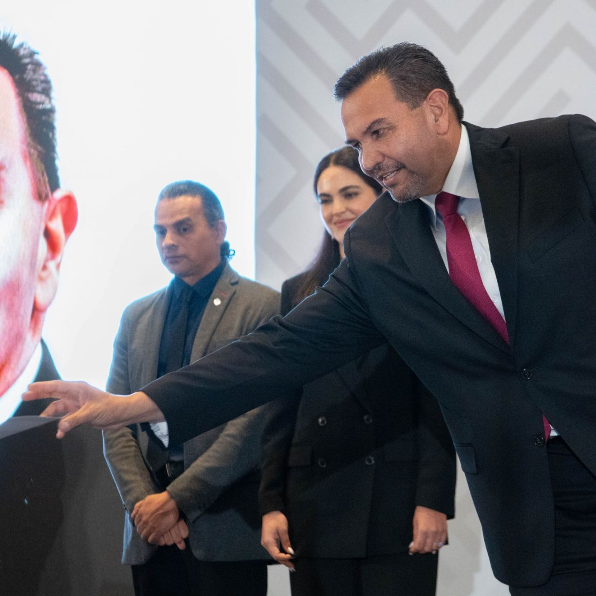 ¿Un nuevo golpe a Adán Augusto?