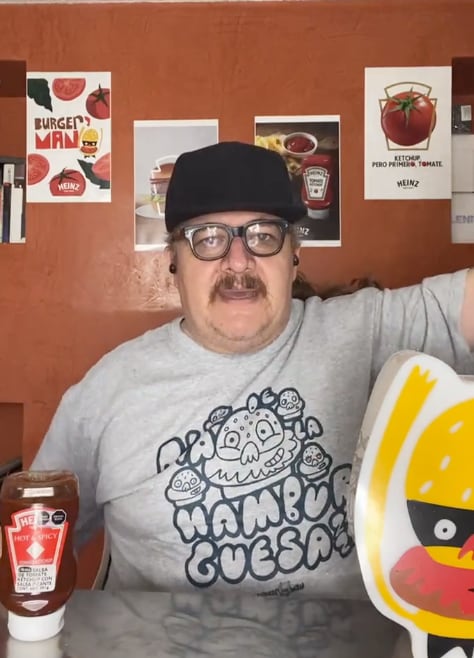 Marcelo Lara en su papel de Burgerman.