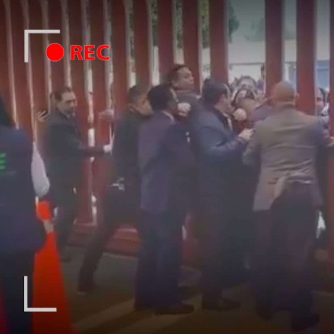 Jubilados dan portazo en Cámara de Diputados por reforma a pensiones