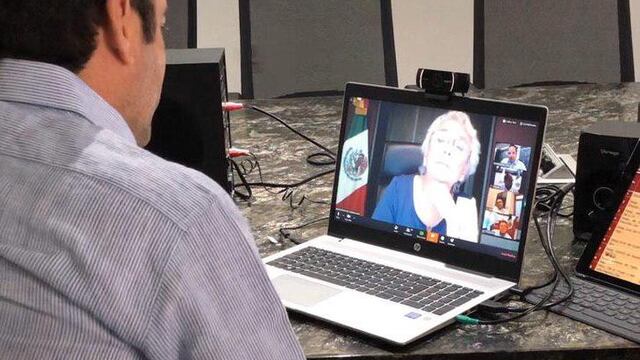 Francisco Domínguez Servién sostuvo una video conferencia.