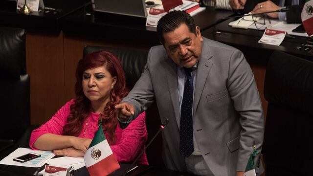 Félix Salgado Macedonio. Destitución de ministros.