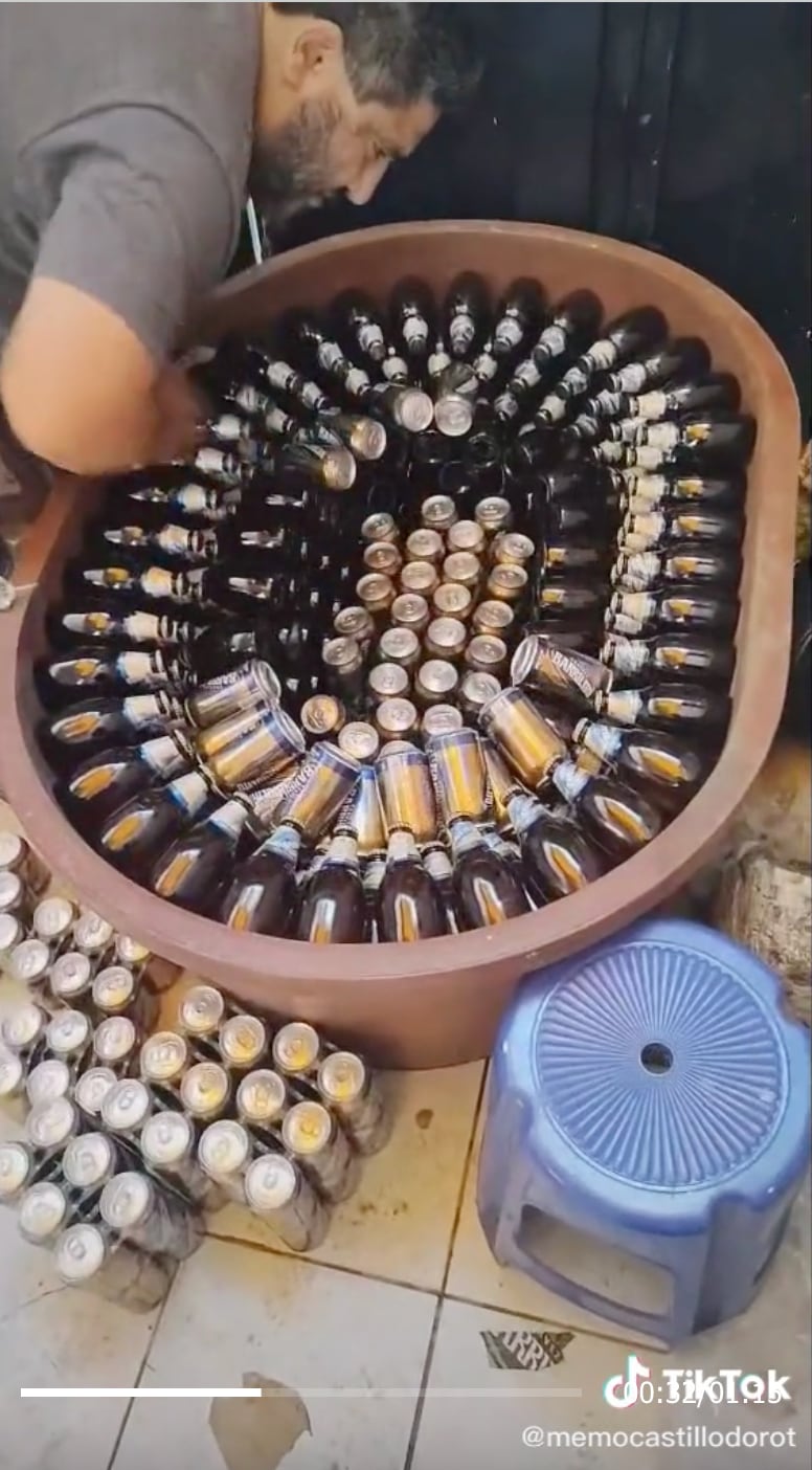 La original boda con tráileres y amigos