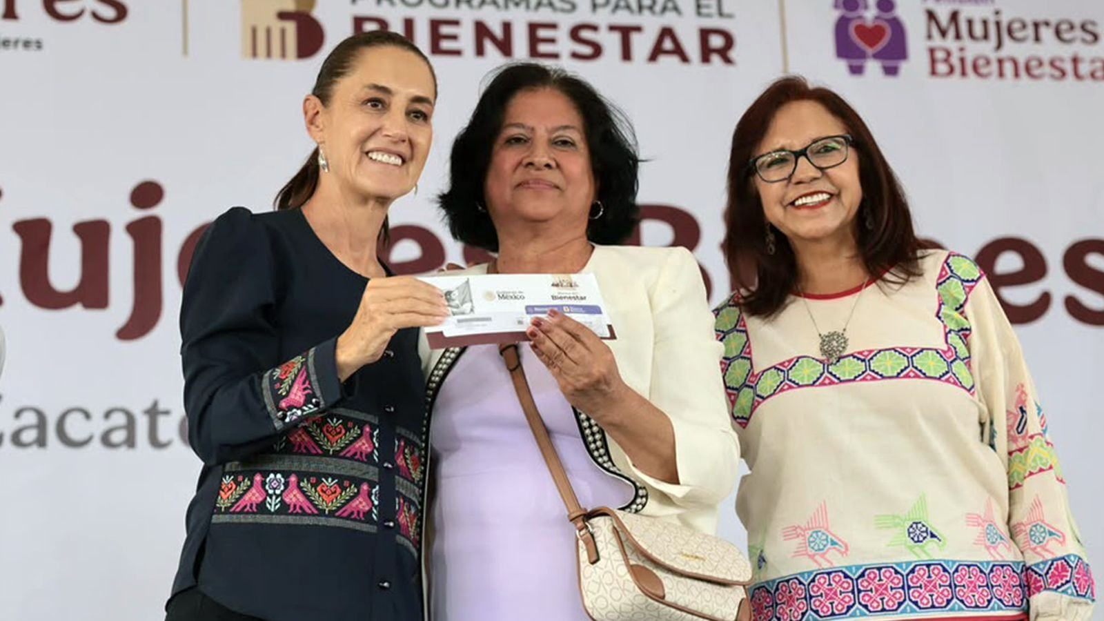 Más de 36 mil mujeres reciben la Pensión Mujeres Bienestar en Zacatecas