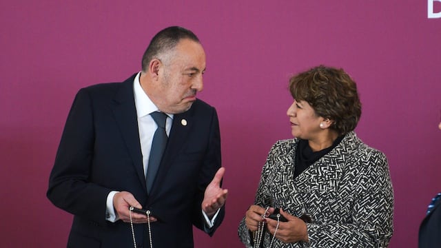 Delfina Gómez Álvarez, Gobernadora del Estado de México, acompañada por José Luis Cervantes Martínez, Fiscal General de Justicia del Estado de México