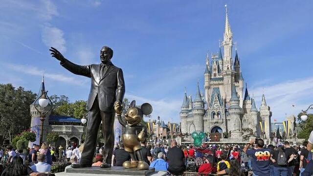 Encuentran cadáveres de familia en casa ubicada en el corazón de Disney World