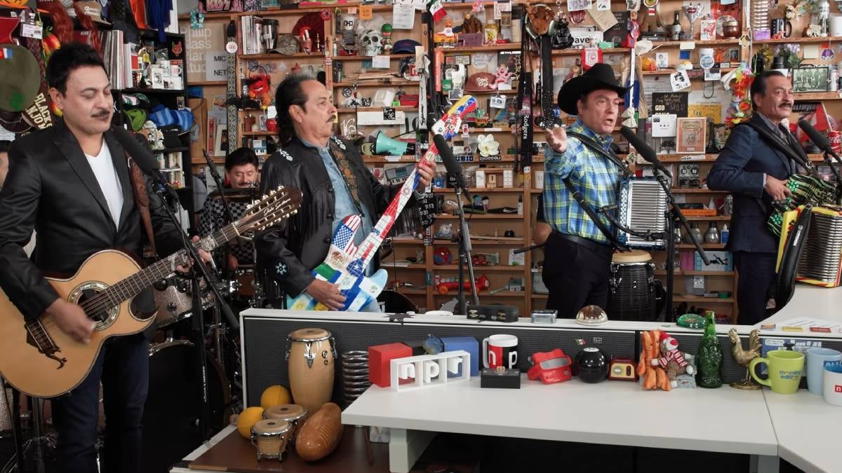 Los Tigres del Norte estrenan Tiny Desk en YouTube con mensaje para los migrantes