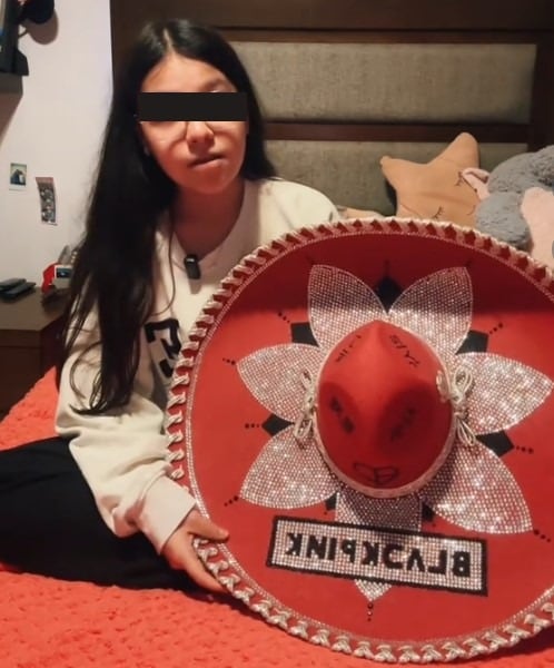 Vende sombrero de mariachi que usó Jisoo de Blackpink