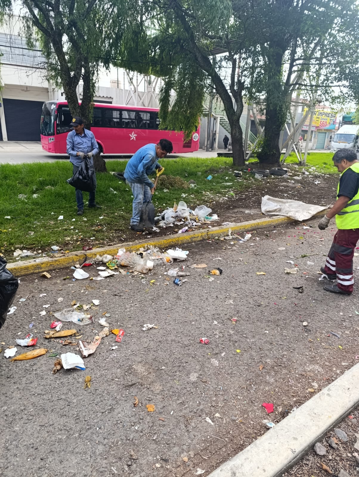 Gobierno de Toluca reforzará la vigilancia en zonas con tiraderos clandestinos.
