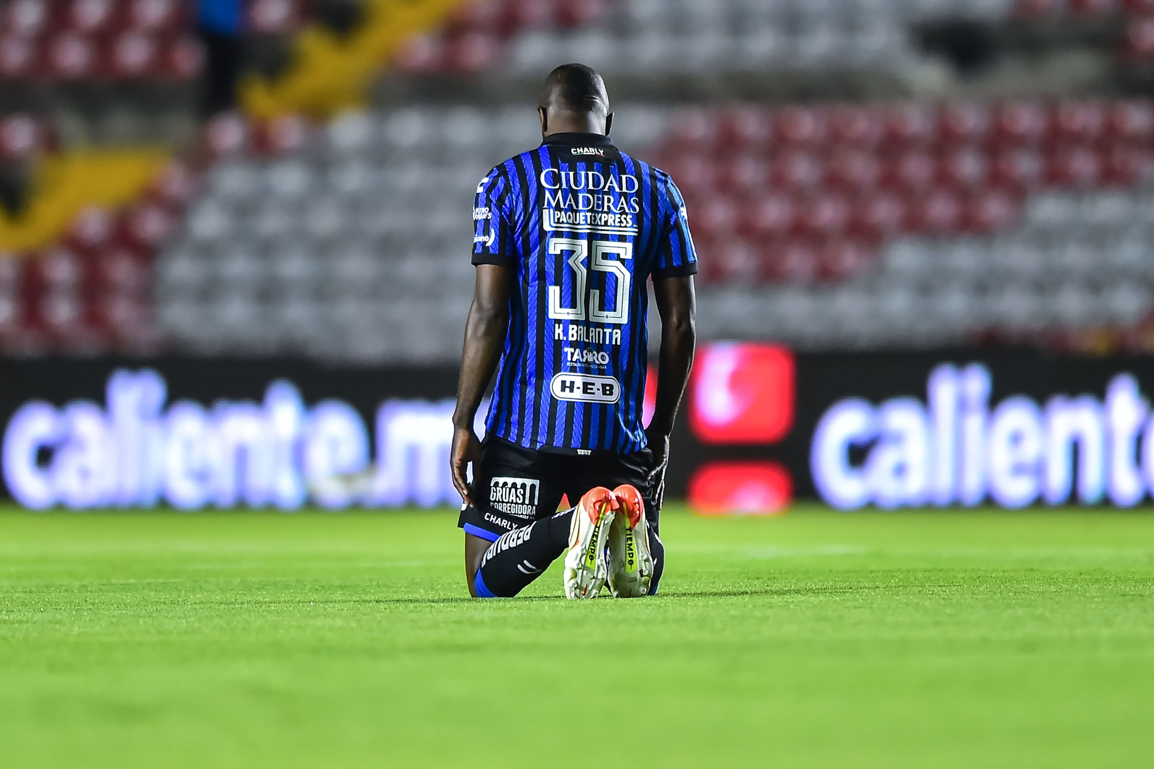 Kevin Balanta, en un partido del Querétaro