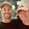 Chris Hemsworth presenta a su papá; cautiva las redes sociales (FOTOS)