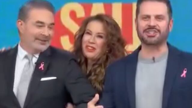 El descuido de Ingrid Coronado en Sale el Sol; su escote la traiciono en vivo