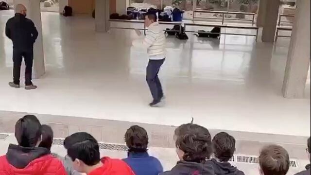 Baile en el patio del Colegio Motolinia.