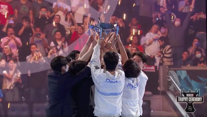 DRX campeones de Worlds 2022