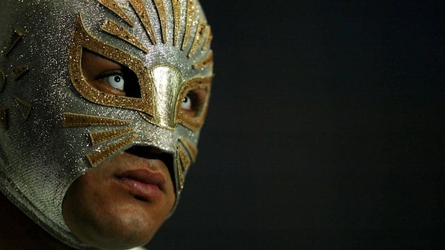 ¡Lo logró! Místico salvó su máscara y es nuevo campeón mundial del CMLL.