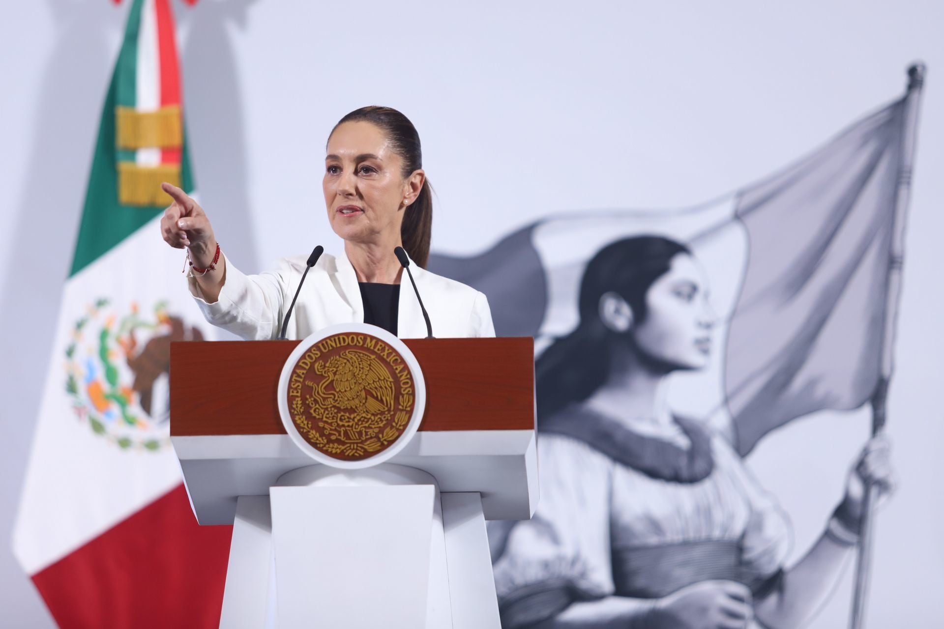 Claudia Sheinbaum responde por no ir a funeral del Papa Francisco