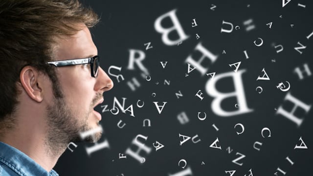 Pero el lenguaje, la palabra, la palabra hecha lenguaje que más nos interesa aquí es el/la que sirve como instrumento a las expresiones más íntimas del hombre