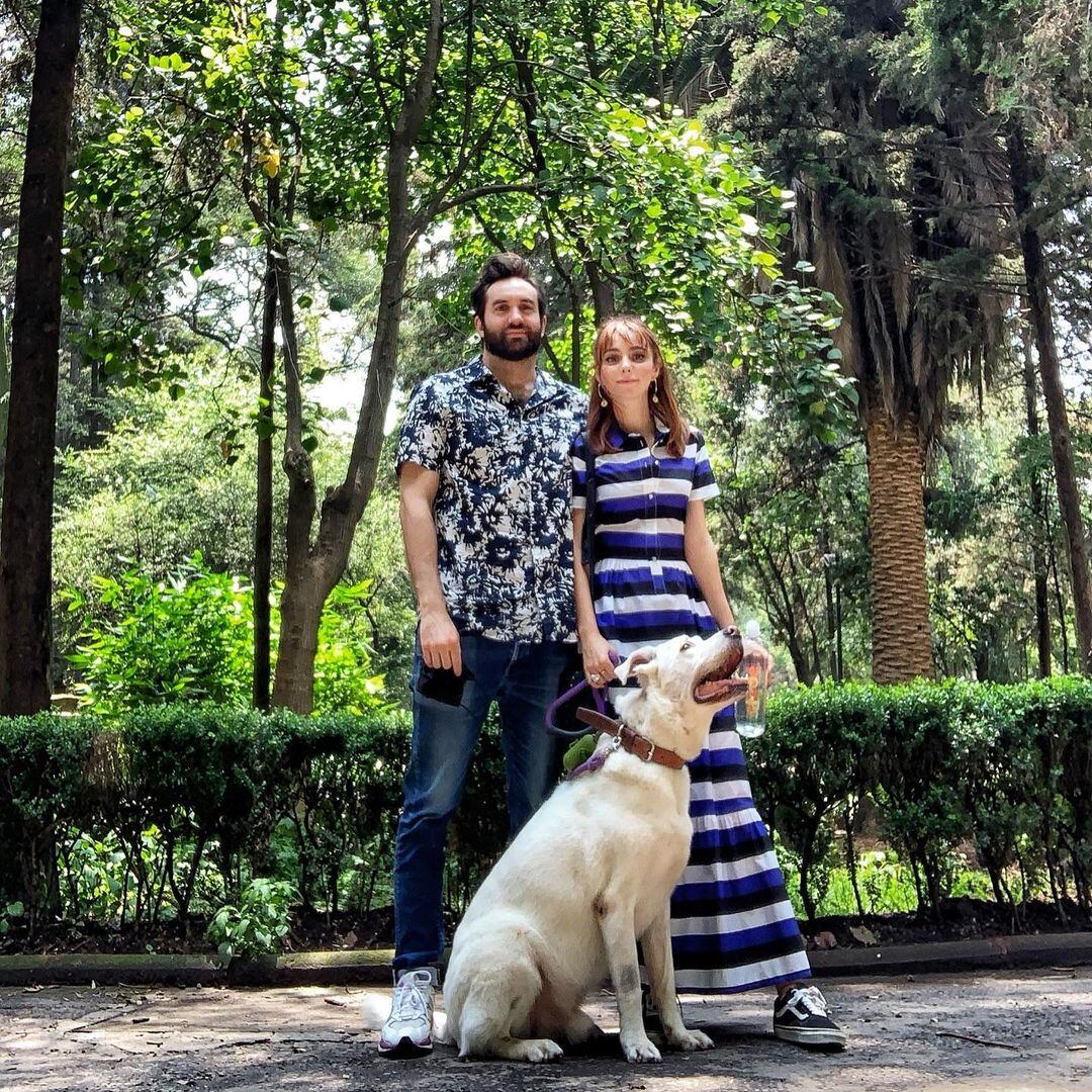 Natalia Téllez, Antonio Zabala y su perrito