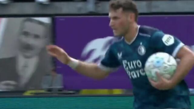 Santiago Giménez gol