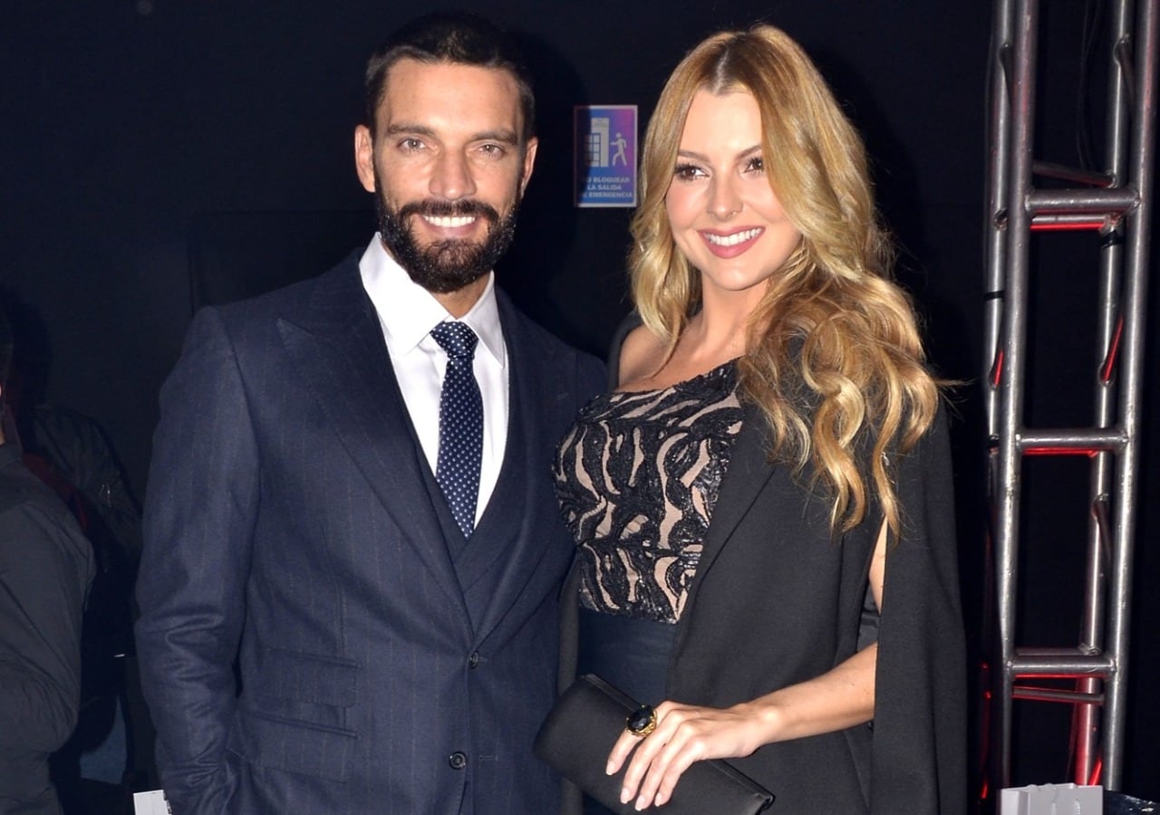 Julián Gil y Marjorie de Sousa