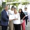 Adultos mayores se gradúan de taller de educación digital en Escobedo