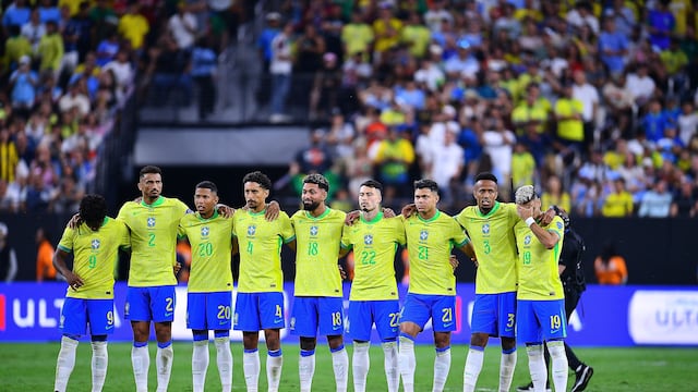 Se perdieron los valores: Ahora la Selección de Brasil jugaría de rojo