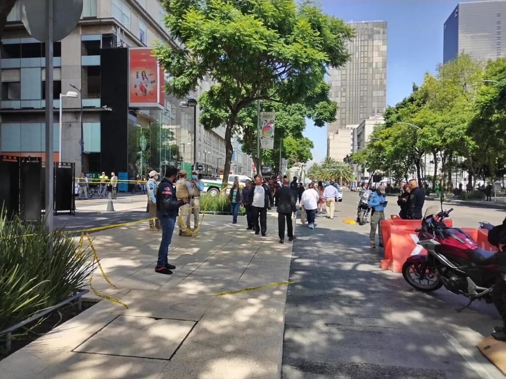 ¿Qué pasó en el Hotel Hilton? La circulación en avenida Juárez, frente a la Alameda Central, fue cerrada