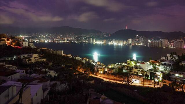 Restablecimiento de luz en Acapulco avanza
