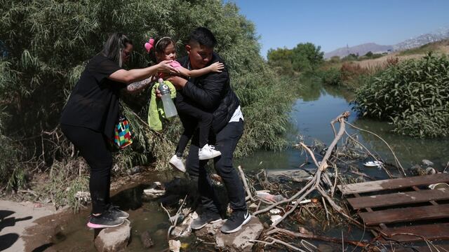 Migrantes en frontera norte de México con Estados Unidos