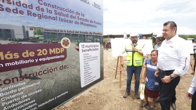 Alejandro Armenta colocó la primera piedra de la Universidad de la Salud