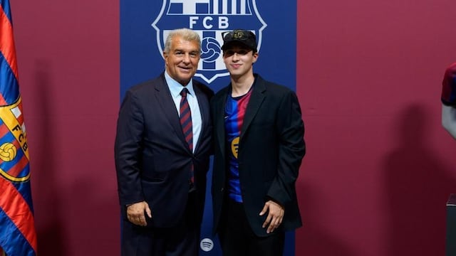 Un aficionado mexicano que no pudo llegar al partido del FC Barcelona vs Athletic, fue invitado por el club al estadio