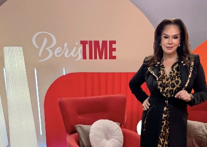 Elisa Beristain abre canal de YouTube "BerisTime"