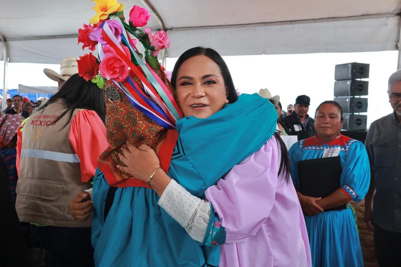 Ariadna Montiel entrega recursos del FAISPIAM a comunidades indígenas en la sierra Tarahumara