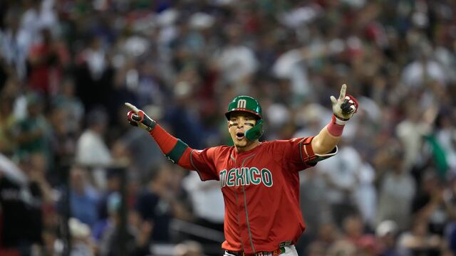 Joey Meneses, héroe de la novena mexicana ante Estados Unidos.